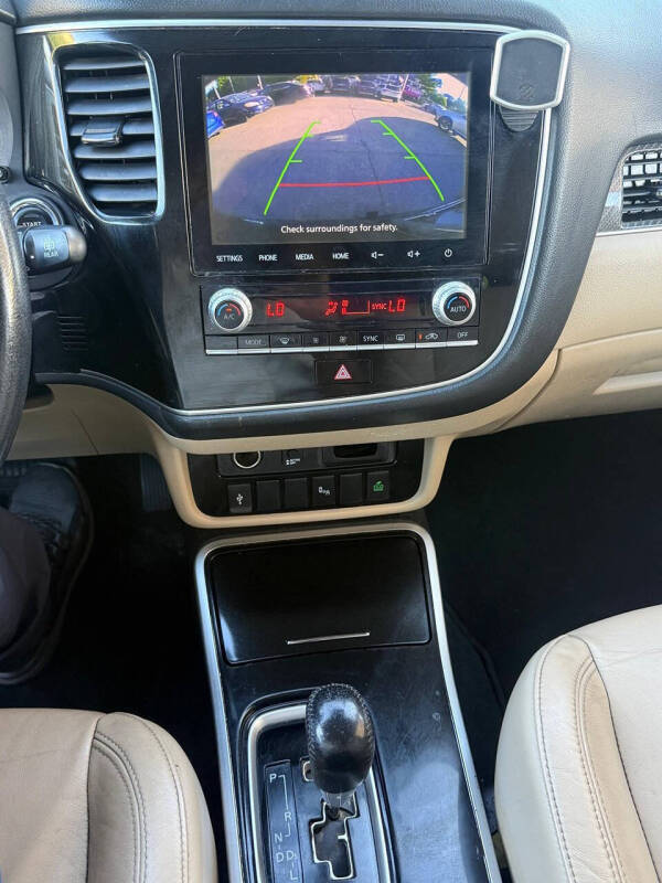 2020 Mitsubishi Outlander SEL