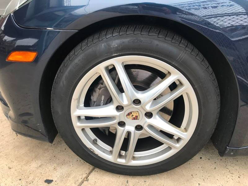 2011 Porsche Panamera 4
