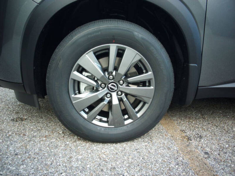 2025 Nissan Pathfinder S