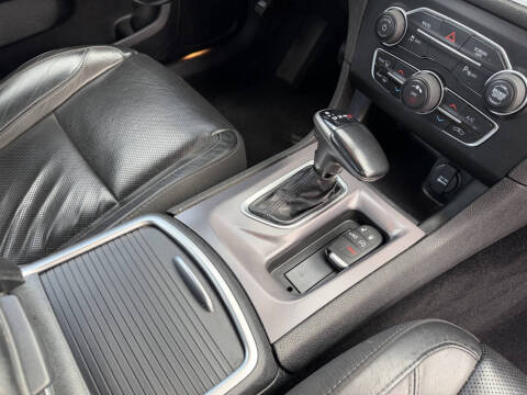 2019 Dodge Charger SXT