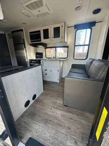 2023 Heartland Trail Runner 251BH