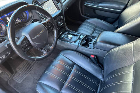 2018 Chrysler 300 S