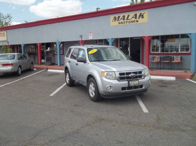 2011 Ford Escape null photo 8