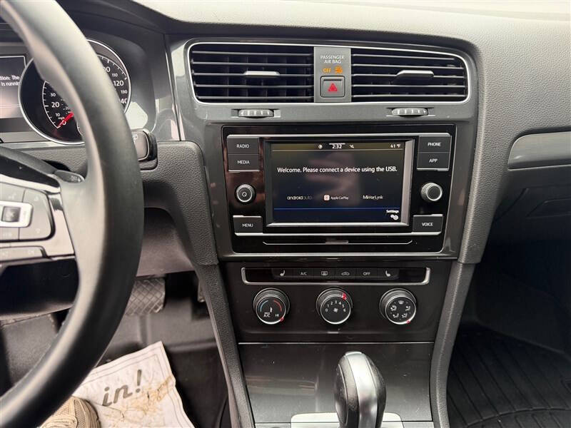 2021 Volkswagen Golf TSI