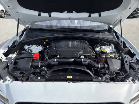 2018 Jaguar F-PACE S