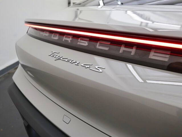 2022 Porsche Taycan 4S
