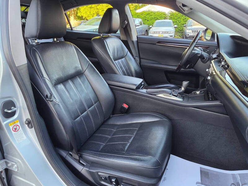 2016 Lexus ES 350