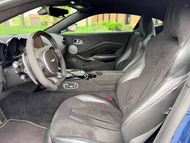 2020 Aston Martin Vantage