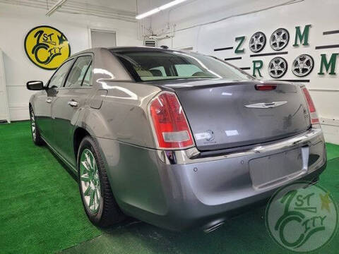 2012 Chrysler 300 Limited