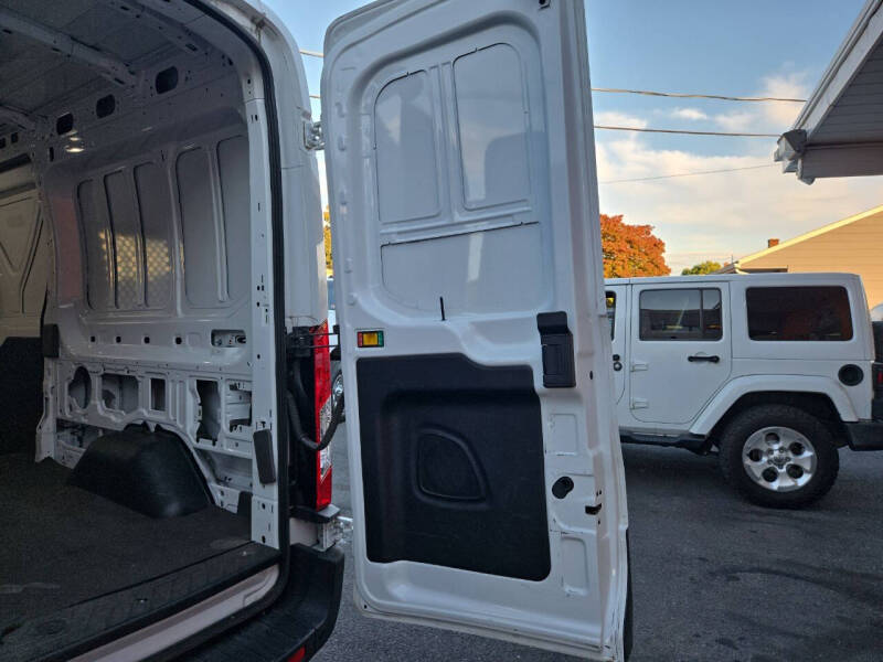 2022 Ford Transit 250