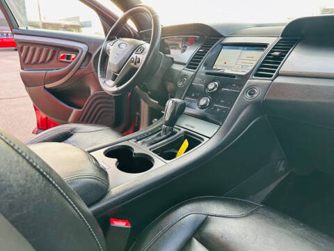 2018 Ford Taurus SEL