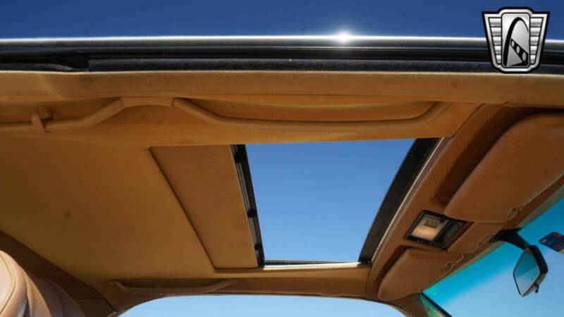 1986 Mercedes-Benz 560-Class 560 SEC