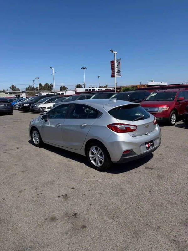 2017 Chevrolet Cruze LT Auto