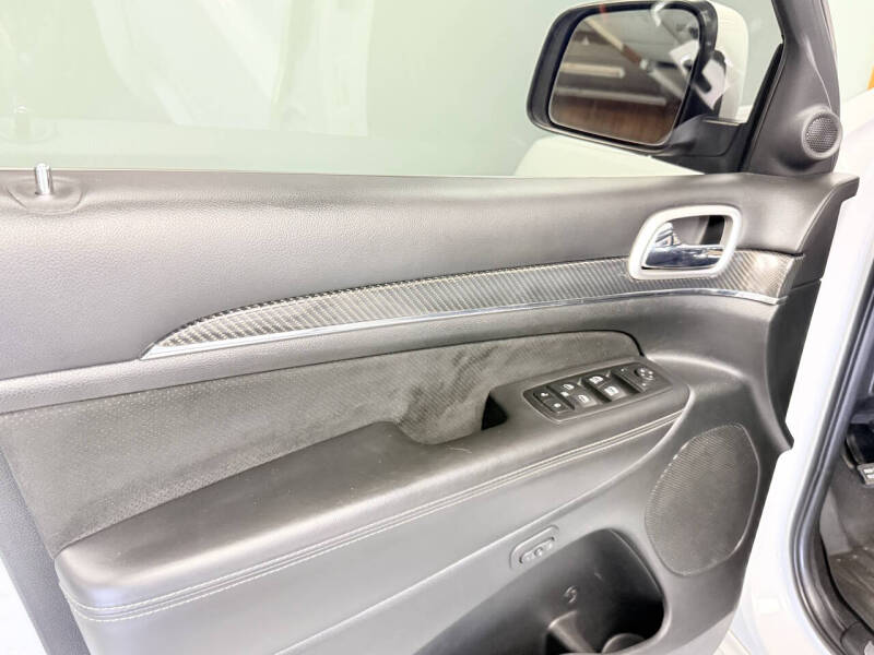 2014 Jeep Grand Cherokee SRT