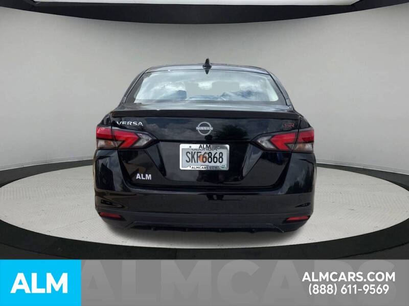 2024 Nissan Versa SR