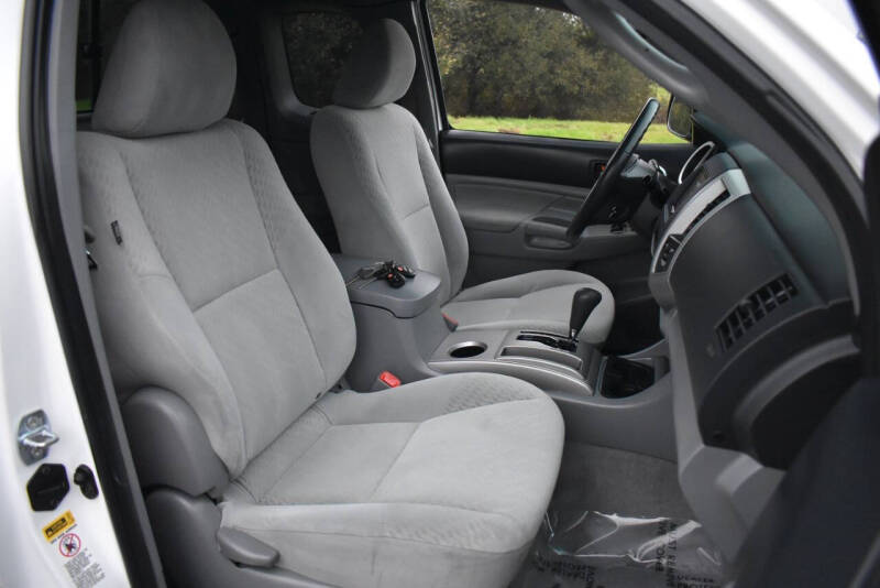 2011 Toyota Tacoma PreRunner V6