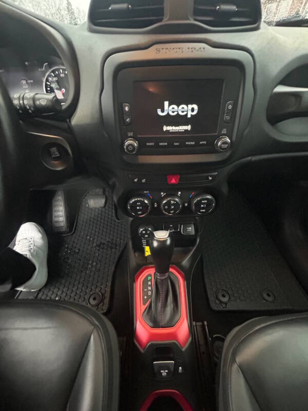 2017 Jeep Renegade Trailhawk