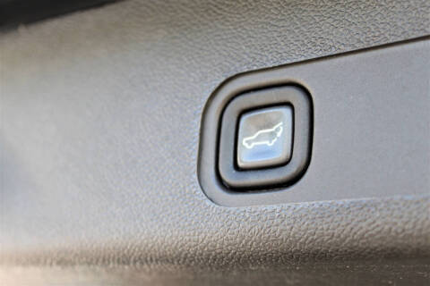 2012 Cadillac Escalade Luxury