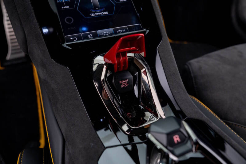 2023 Lamborghini Huracan Tecnica