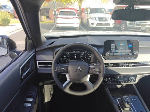 2025 Mitsubishi Outlander PHEV SEL Black Edition