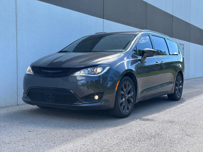 2019 Chrysler Pacifica Touring Plus
