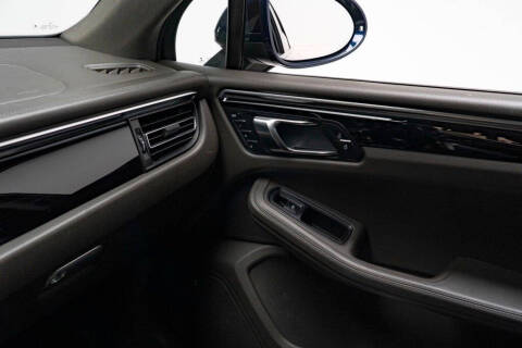 2020 Porsche Macan