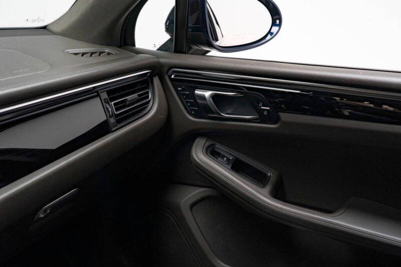 2020 Porsche Macan