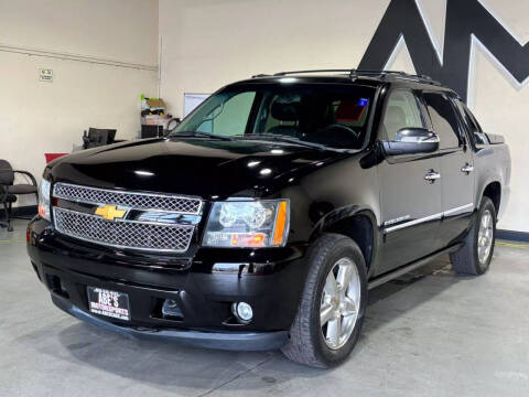 2013 Chevrolet Avalanche LTZ Black Diamond