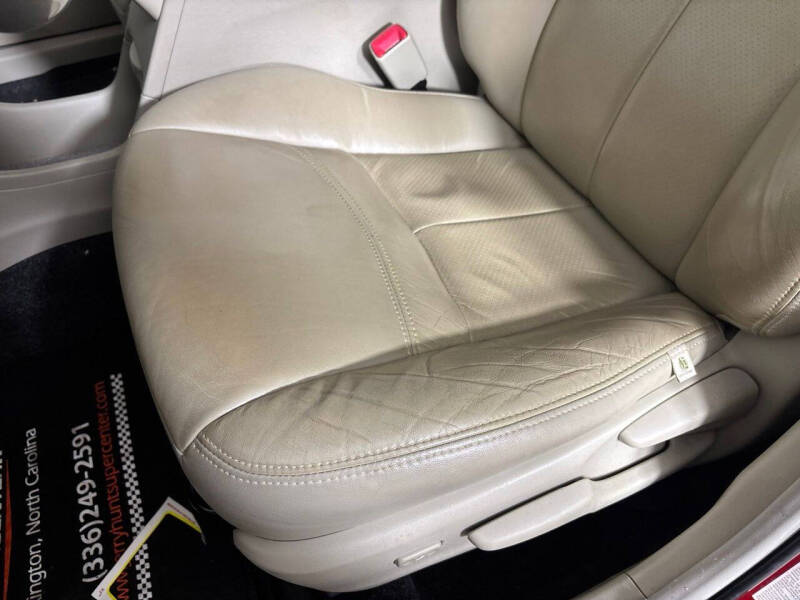 2013 Toyota Prius v Two