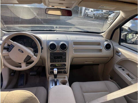 2005 Ford Freestyle SE