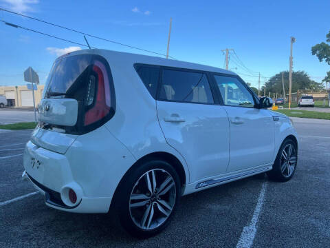 2016 Kia Soul +