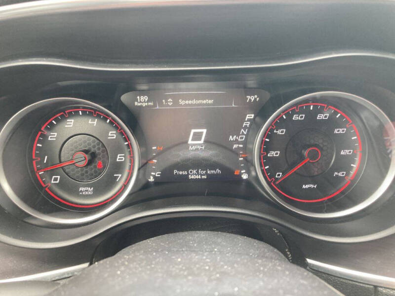 2017 Dodge Charger SE