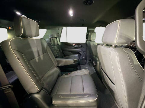 2025 GMC Yukon Elevation