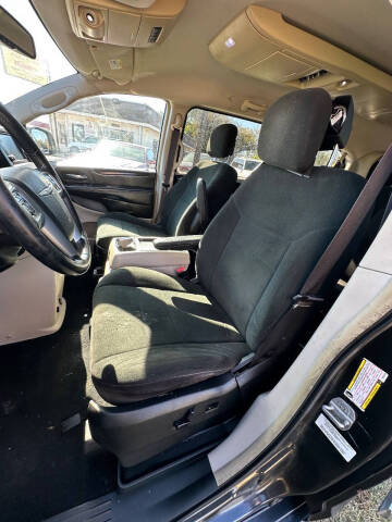 2012 Chrysler Town and Country Touring