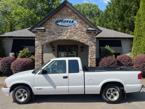 1999 Chevrolet S-10 for sale at Hoyle Auto Sales in Taylorsville NC