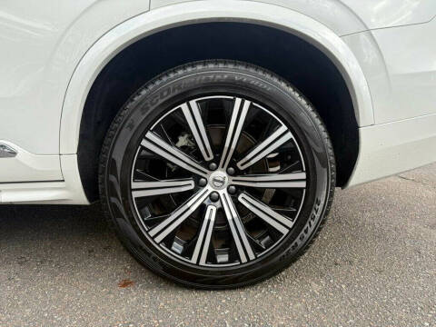 2025 Volvo XC90 B5 Core Bright Theme