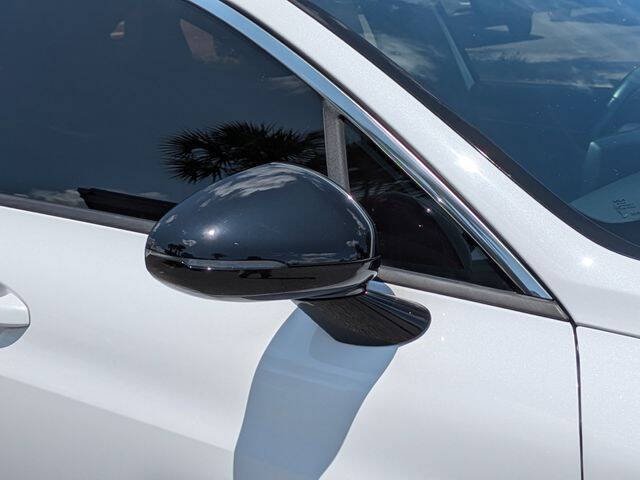 2022 Kia K5