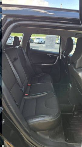2017 Volvo XC60 T5 Dynamic