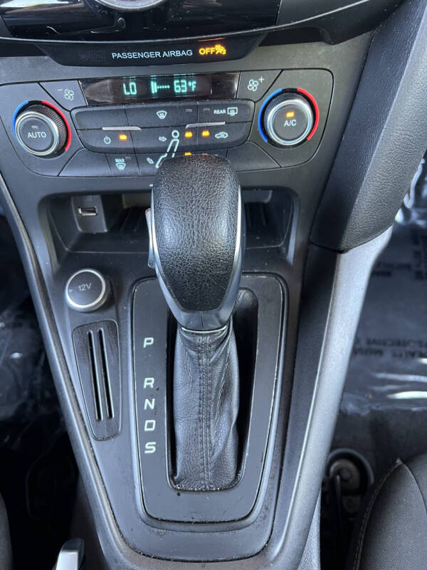2017 Ford Focus SEL