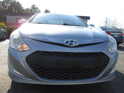 2014 Hyundai Sonata Hybrid for sale at Olde Mill Motors in Angier NC
