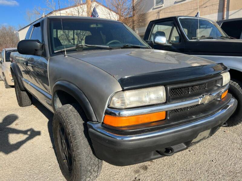 1999 Chevrolet S-10 for sale at Anyone Rides Wisco in Appleton WI