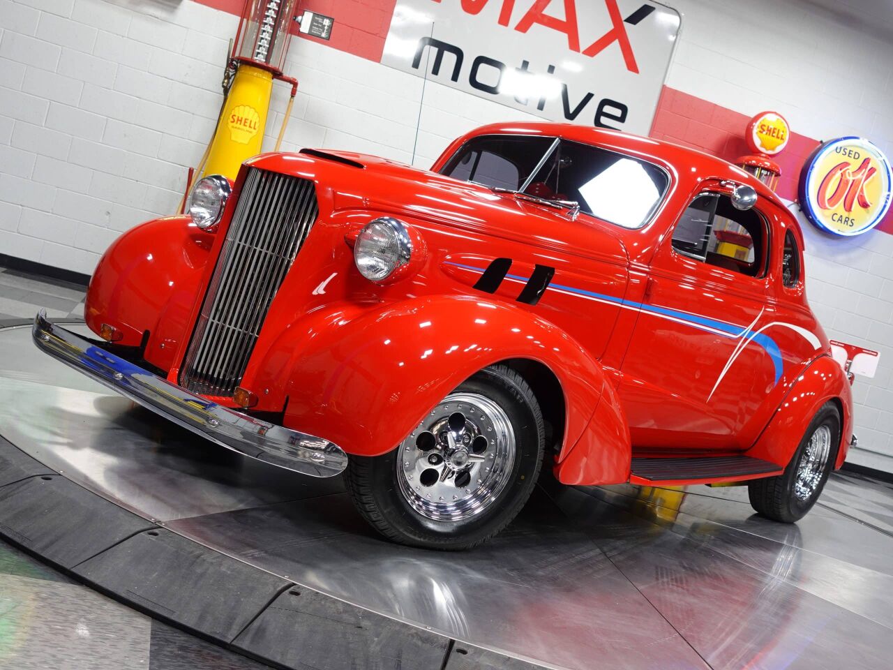 1938 Chevrolet Coupe 32
