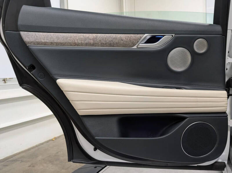 2024 Genesis Electrified G80 Advanced