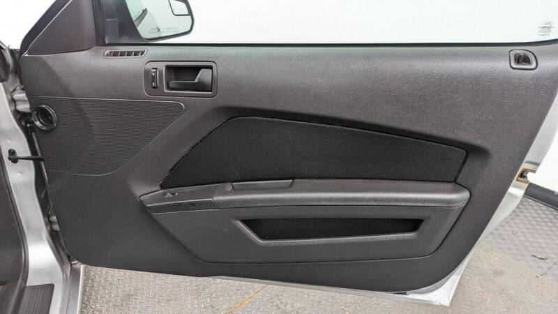 2014 Ford Mustang V6