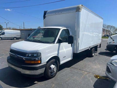 2017 Chevrolet Express for sale at Connect Truck and Van Center in Indianapolis IN