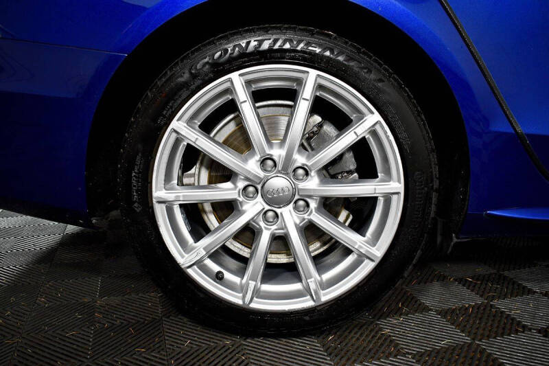 2016 Audi A4 2.0T quattro Premium Plus