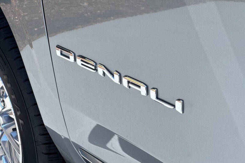 2025 GMC Yukon Denali