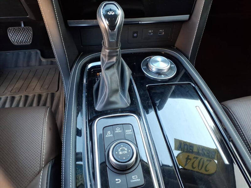 2024 Infiniti QX80 Premium Select