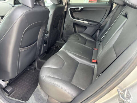 2015 Volvo XC60 3.2 Premier Plus