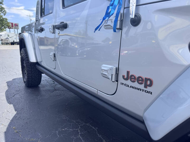 2023 Jeep Gladiator Mojave